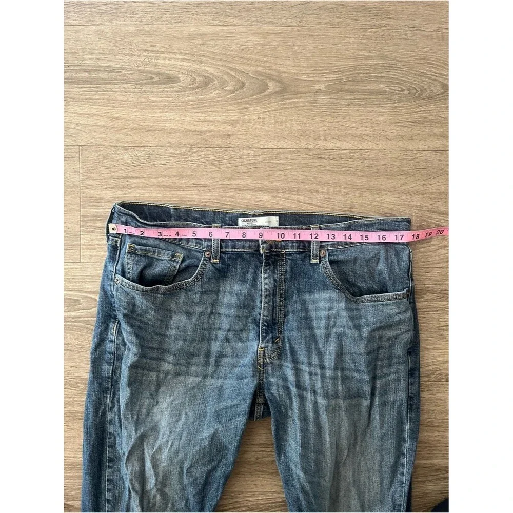 Signature Levi Strauss Jeans Mens 36x30 Relaxed Fit Stretch Denim Dark Wash